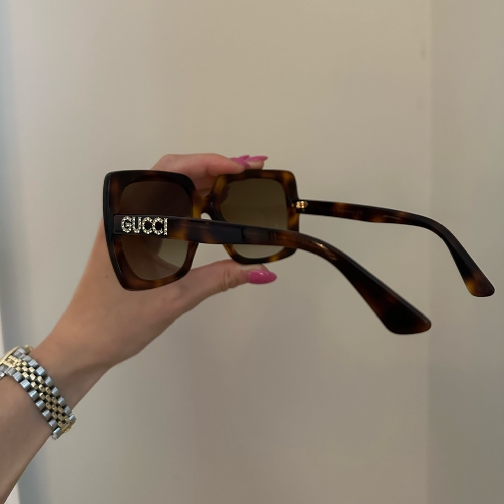 AUTHENTIC GUCCI SUNGLASSES